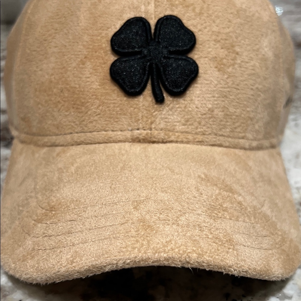 Lucky Brand suede Tan Cap with Black Clover